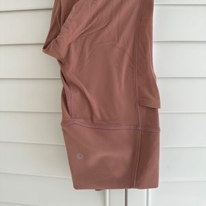 Athleta Salutation Stash Pocket II 7/8 Leggings in Palmero Pink, Size MT